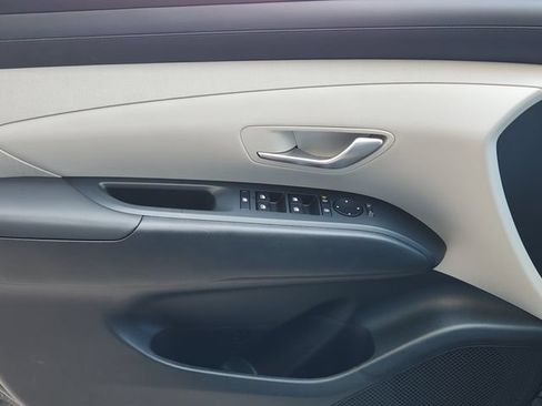 Used 2025 Hyundai Tucson SEL FWD image 20