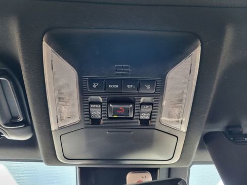 Used 2022 Toyota RAV4 XSE w/ XSE Grade Weather Package AWD/4WD image 12