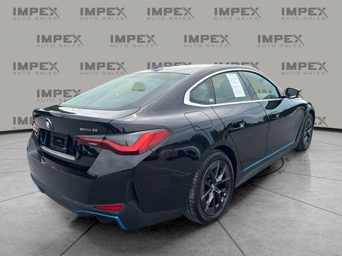 Used 2023 BMW i4 eDrive35 RWD image 3