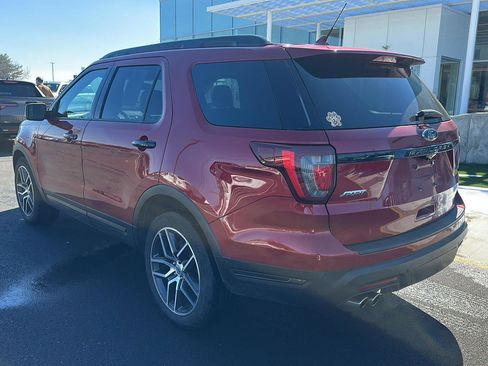 Used 2019 Ford Explorer Sport w/ Equipment Group 401A image 9