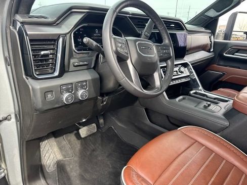 Used 2024 GMC Sierra 2500 Denali Ultimate image 24