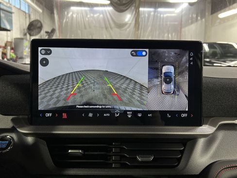 New 2026 Ford Explorer ST-Line w/ ST-Line Street Pack image 19