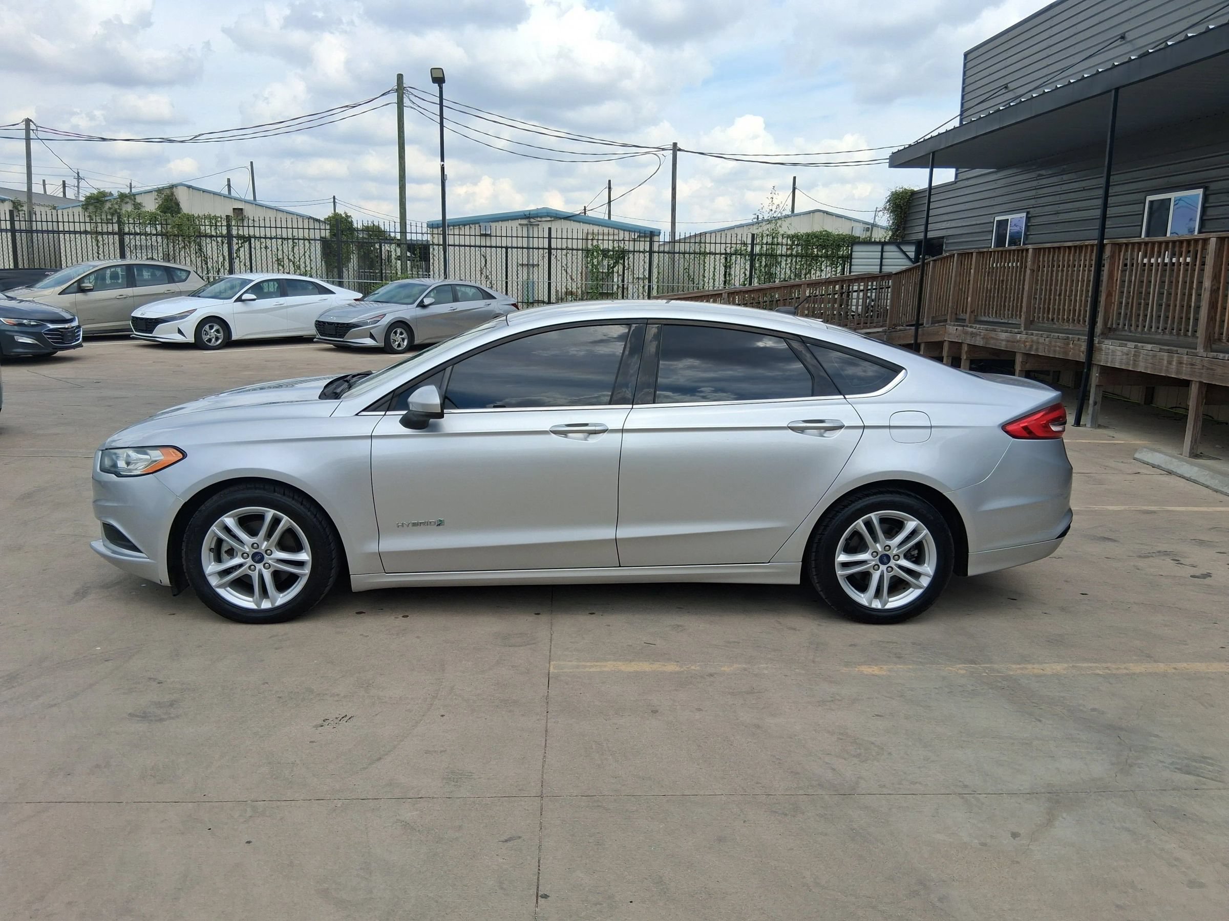 Used 2018 Ford Fusion S FWD image 3