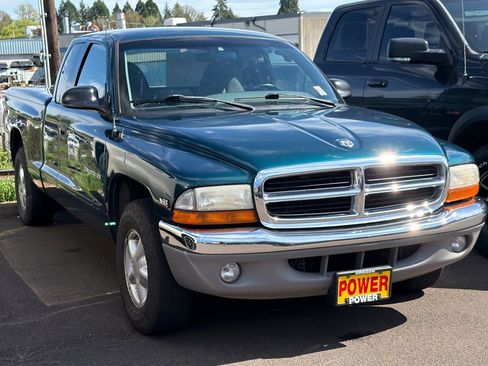 Used 1998 Dodge Dakota 2WD Club Cab image 2