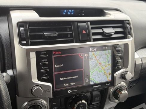 Used 2020 Toyota 4Runner SR5 Premium image 19