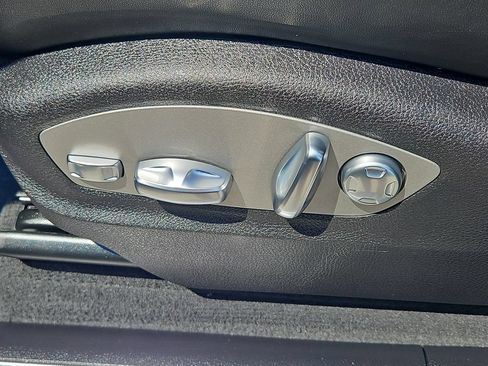 Certified 2026 Porsche Macan AWD/4WD image 29