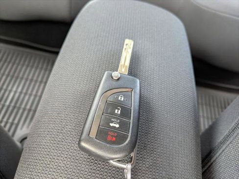 Certified 2025 Toyota Corolla LE image 24