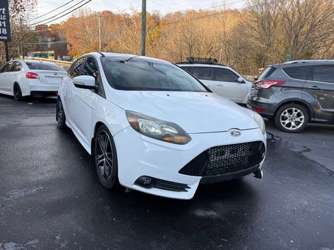 Used 2014 Ford Focus ST image 12