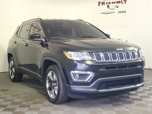 Used 2019 Jeep Compass Limited AWD/4WD image 2