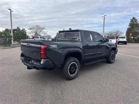 Used 2025 Toyota Tacoma TRD Off-Road image 4