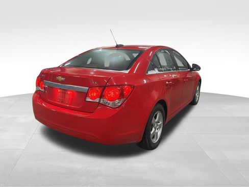 Used 2016 Chevrolet Cruze LT w/ Technology Package image 5