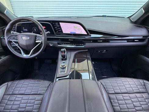 Used 2022 Cadillac Escalade Sport Platinum AWD/4WD image 13