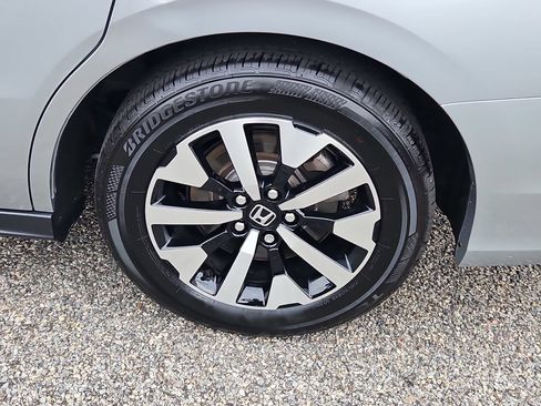 Certified 2026 Honda Odyssey EX-L image 8