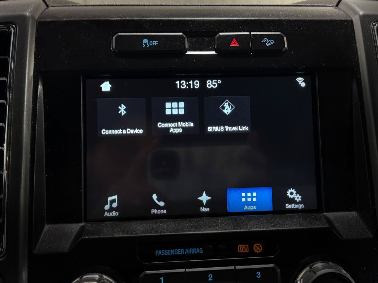 Used 2017 Ford F250 XLT w/ XLT Premium Package AWD/4WD image 9