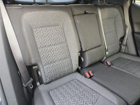 Used 2023 Chevrolet Equinox LT image 25