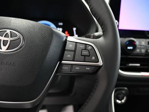 New 2026 Toyota Grand Highlander XLE image 25