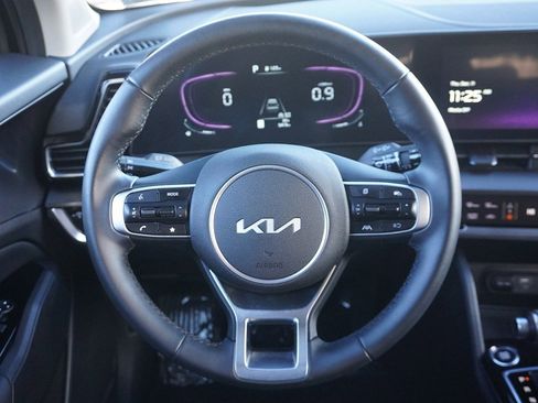 Used 2025 Kia Sportage EX image 39