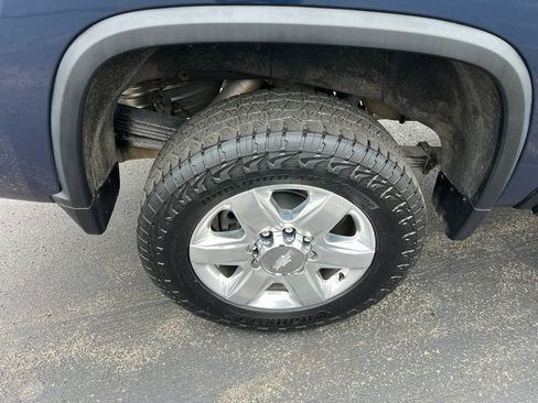 Used 2020 Chevrolet Silverado 2500 LTZ w/ LTZ Plus Package image 12