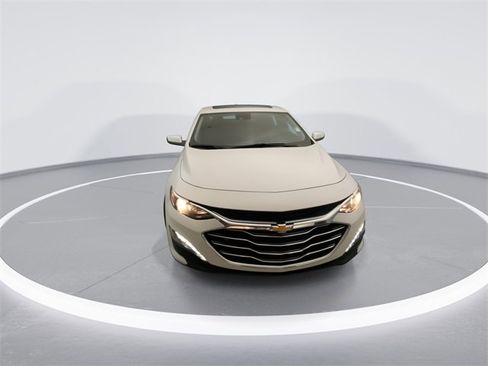Used 2024 Chevrolet Malibu LT image 7