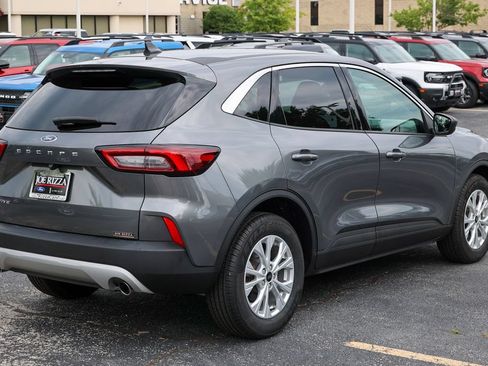 Used 2023 Ford Escape Active w/ Cold Weather Package FWD image 28