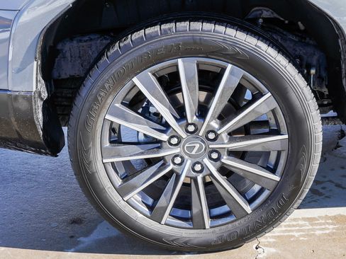 Used 2024 Lexus GX 550 w/ Cold Area Package image 11