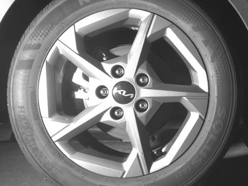 Used 2025 Kia K4 LXS image 15