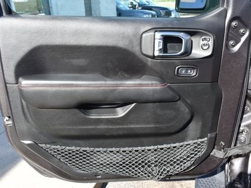 Used 2019 Jeep Wrangler Unlimited Rubicon AWD/4WD image 17