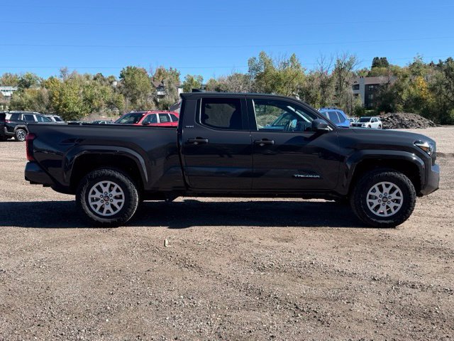 Used 2025 Toyota Tacoma SR5 AWD/4WD image 6
