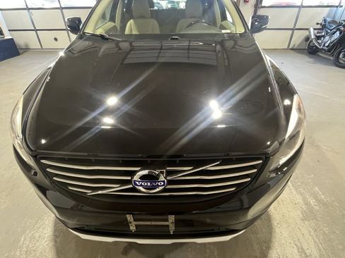 Used 2015 Volvo XC60 T5 image 3