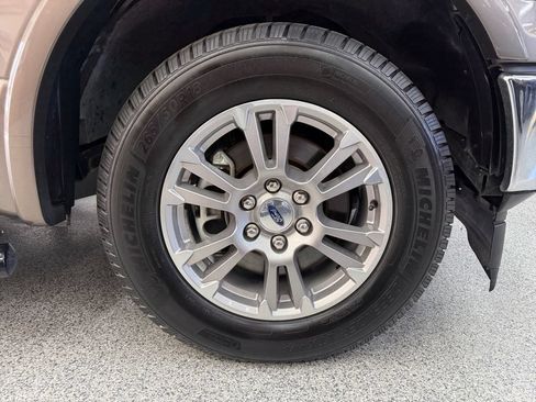 Used 2020 Ford F150 Lariat RWD image 29