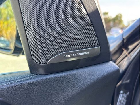 Used 2021 BMW X5 xDrive40i w/ Premium Package image 26