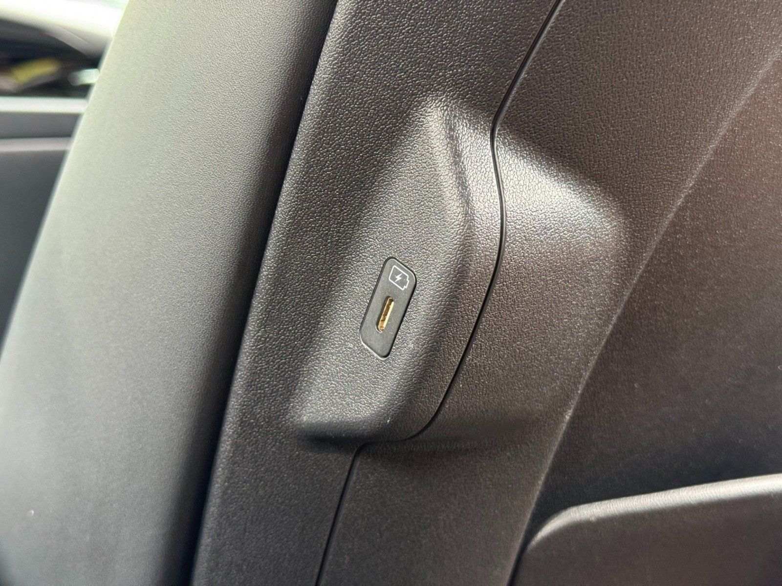 Used 2024 Kia Niro EX Touring FWD image 32