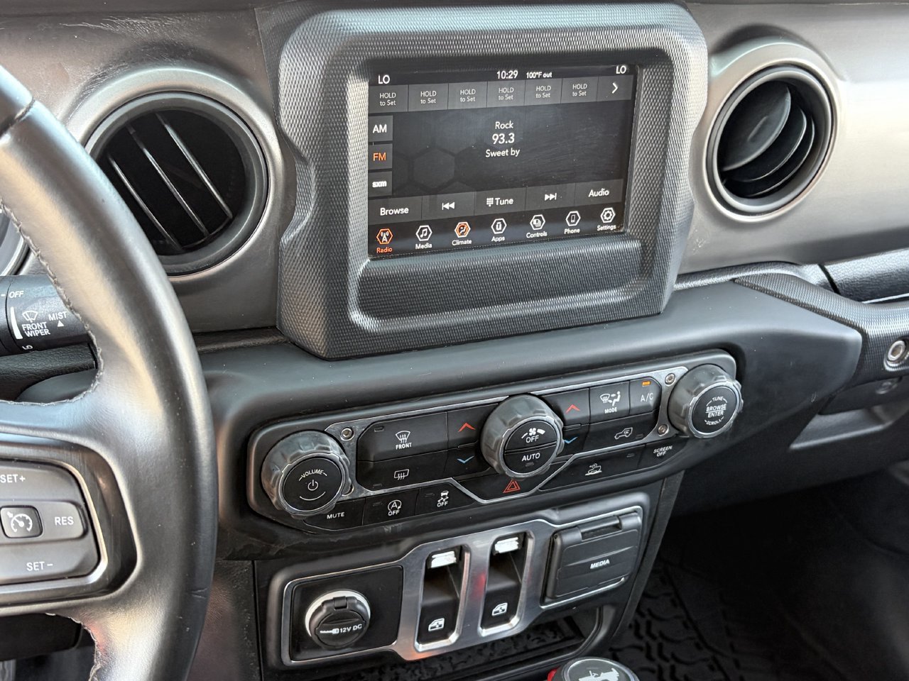 Used 2021 Jeep Wrangler Sport AWD/4WD image 25