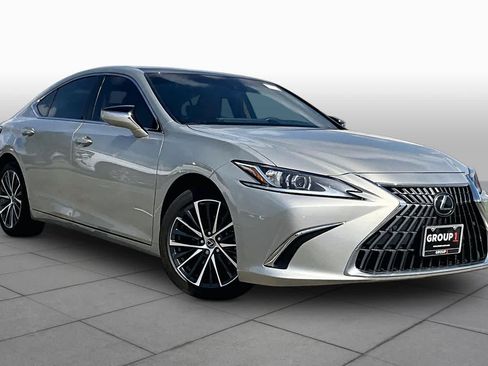 Used 2024 Lexus ES 350 w/ Premium Package FWD image 3