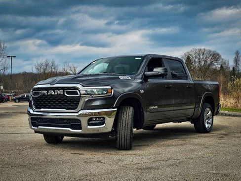 New 2026 RAM 1500 4x4 Crew Cab image 9