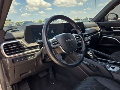 Used 2023 Kia Telluride EX X-Line AWD/4WD image 2