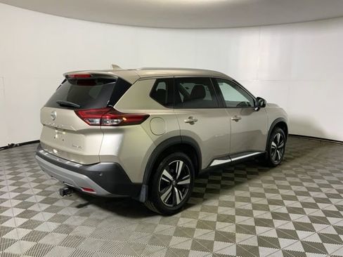 Used 2021 Nissan Rogue SL w/ Premium Package image 6