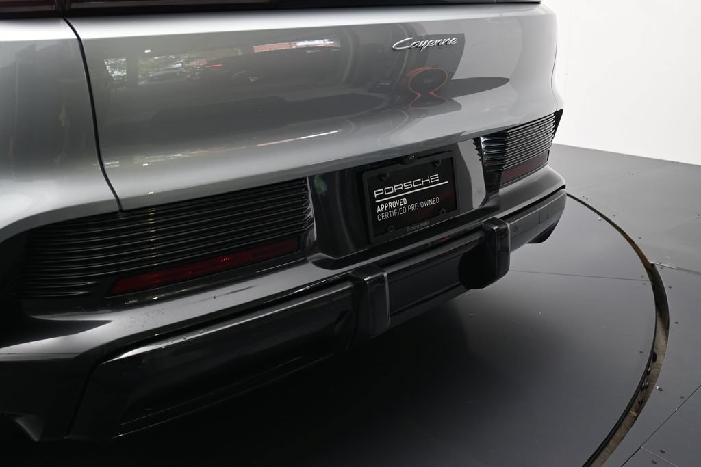 Certified 2026 Porsche Cayenne Electric AWD/4WD image 43