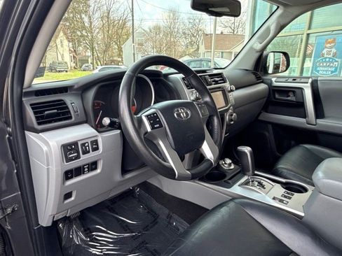 Used 2013 Toyota 4Runner SR5 w/ Premium Pkg image 10