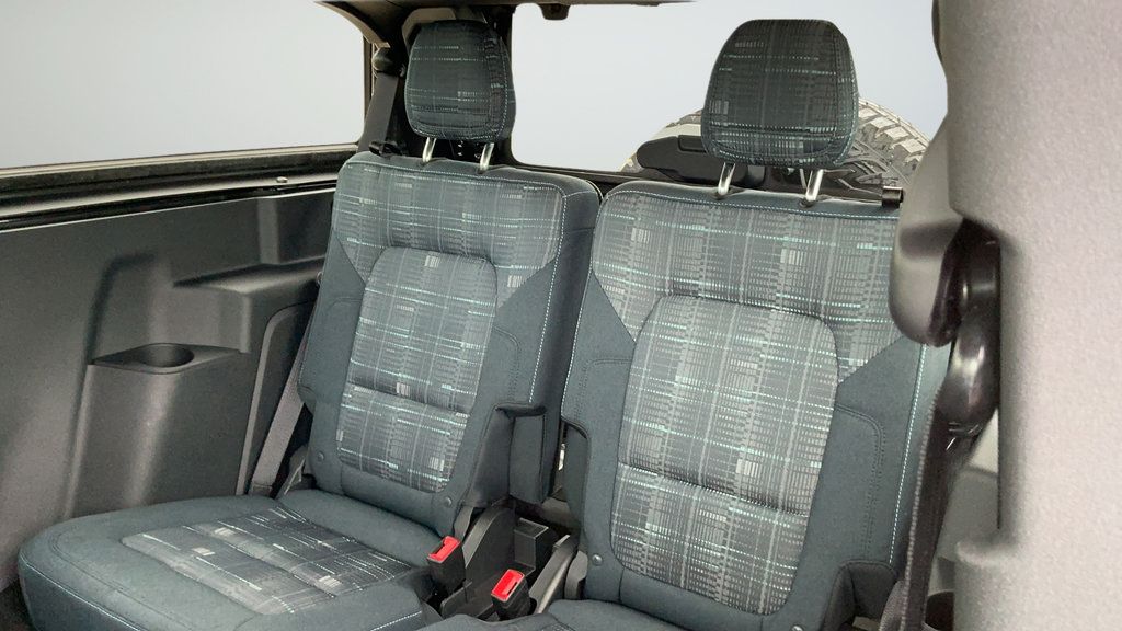 Used 2024 Ford Bronco Heritage Edition AWD/4WD image 17