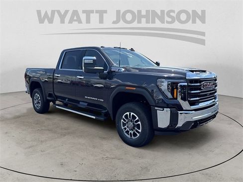 New 2025 GMC Sierra 2500 SLT w/ SLT Premium Package image 7