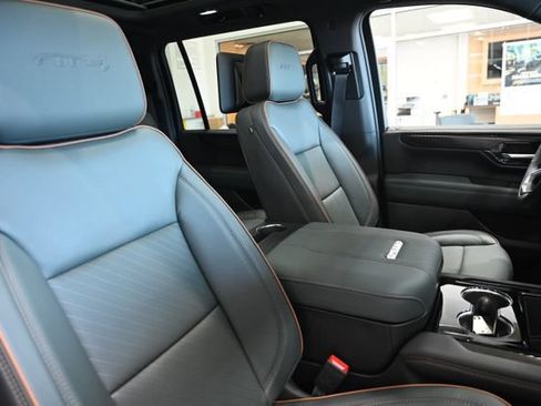 New 2026 GMC Yukon XL AT4 w/ AT4 Premium Plus Package AWD/4WD image 10