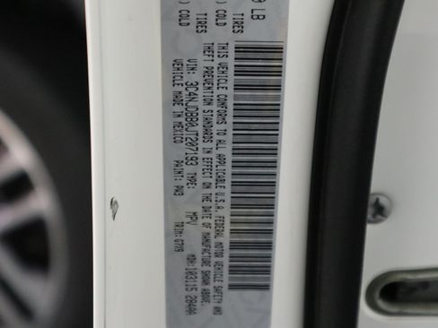 Used 2018 Jeep Compass Latitude w/ Popular Equipment Group AWD/4WD image 37