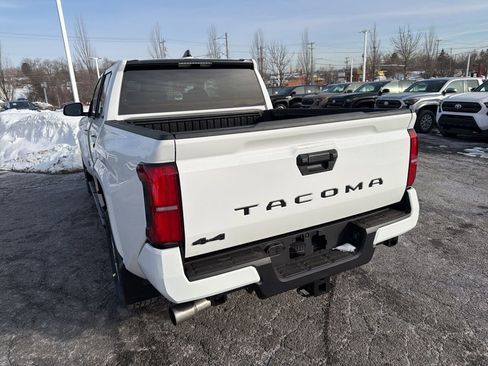 New 2026 Toyota Tacoma SR5 AWD/4WD image 3