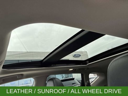 Used 2020 Nissan Murano SV w/ Premium Package image 24