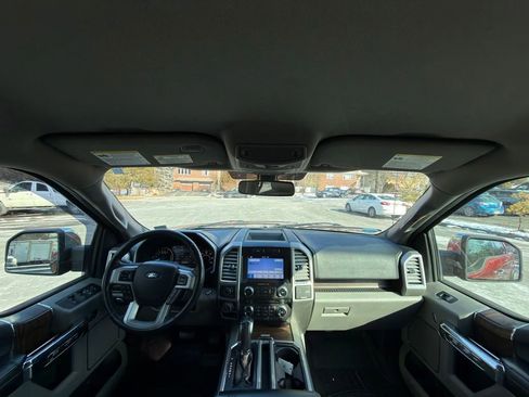 Used 2016 Ford F150 Lariat w/ Equipment Group 502A Luxury image 31