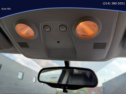 Used 2017 Chevrolet Traverse LT image 35