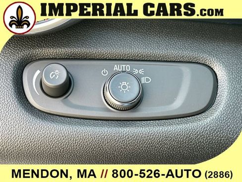 New 2026 Chevrolet Trax RS w/ Sunroof Package FWD image 22