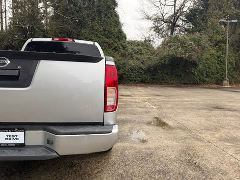 Used 2019 Nissan Frontier S image 9