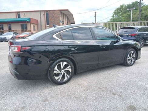 Used 2020 Subaru Legacy Premium image 5